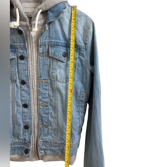 Sun + Stone Men's Trucker Hooded Denim Jacket - Picture 11 of 14